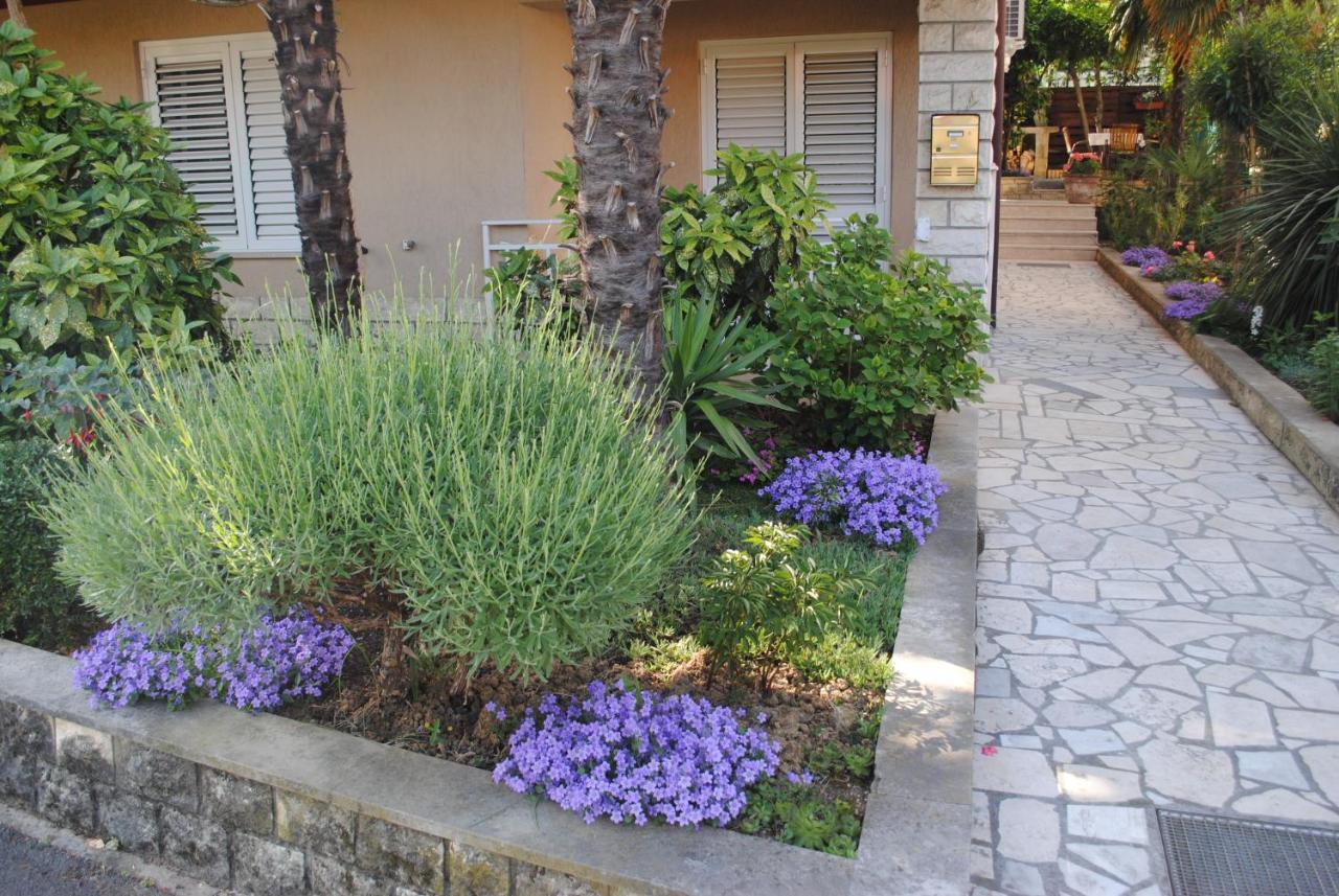 Apartments Samec Изола Экстерьер фото