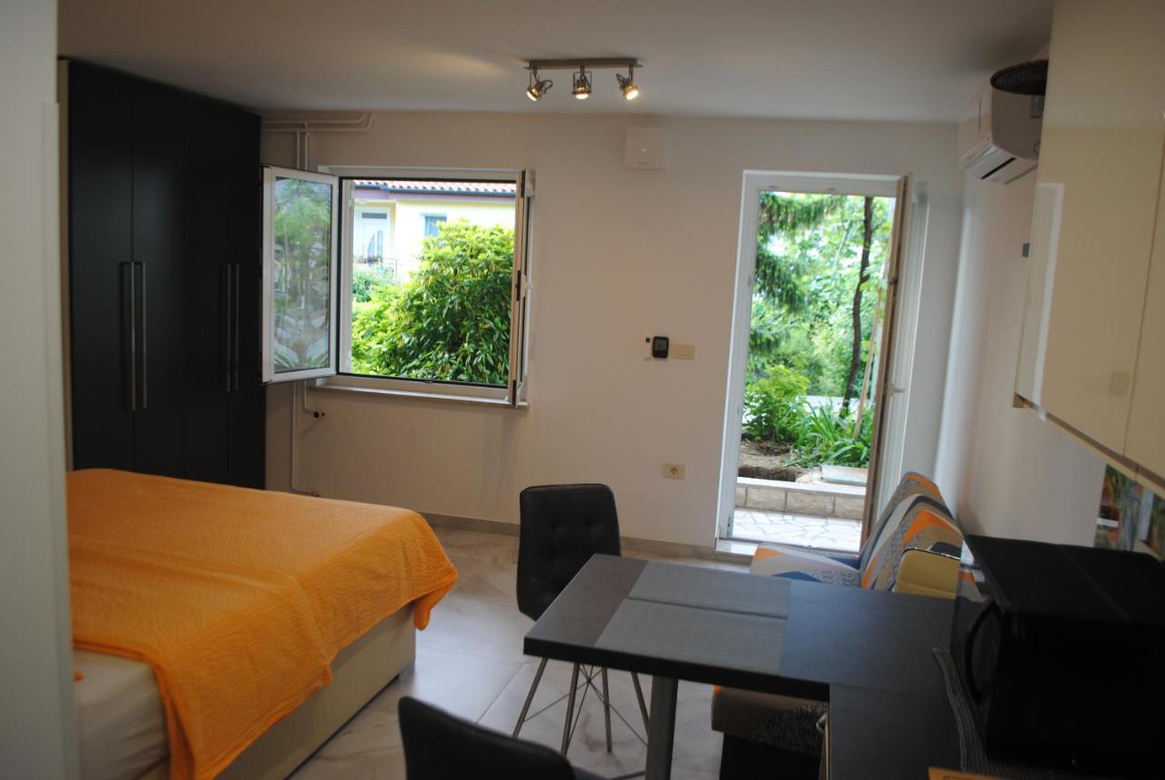 Apartments Samec Изола Экстерьер фото