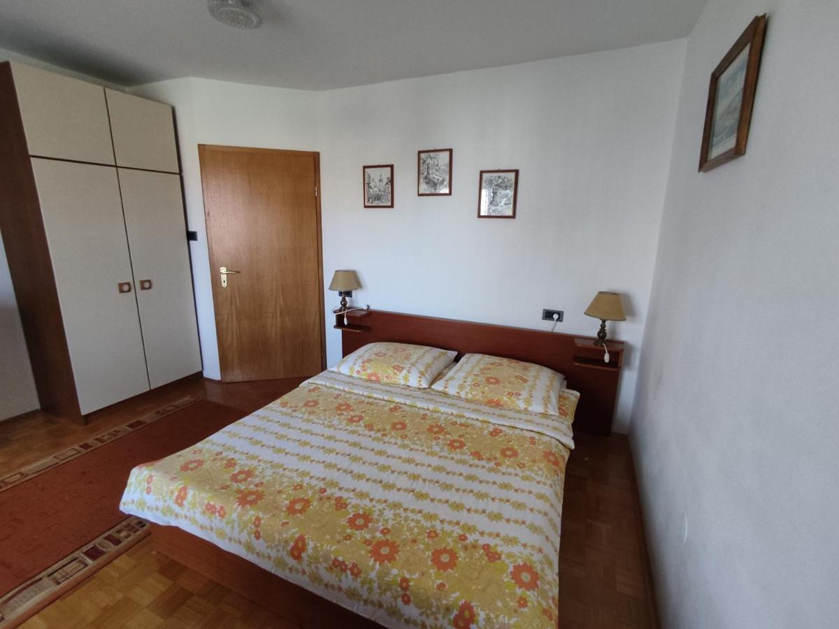 Apartments Samec Изола Экстерьер фото