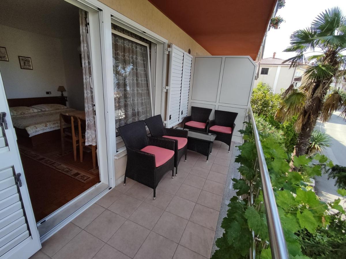 Apartments Samec Изола Экстерьер фото