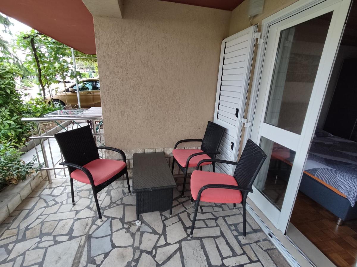 Apartments Samec Изола Экстерьер фото