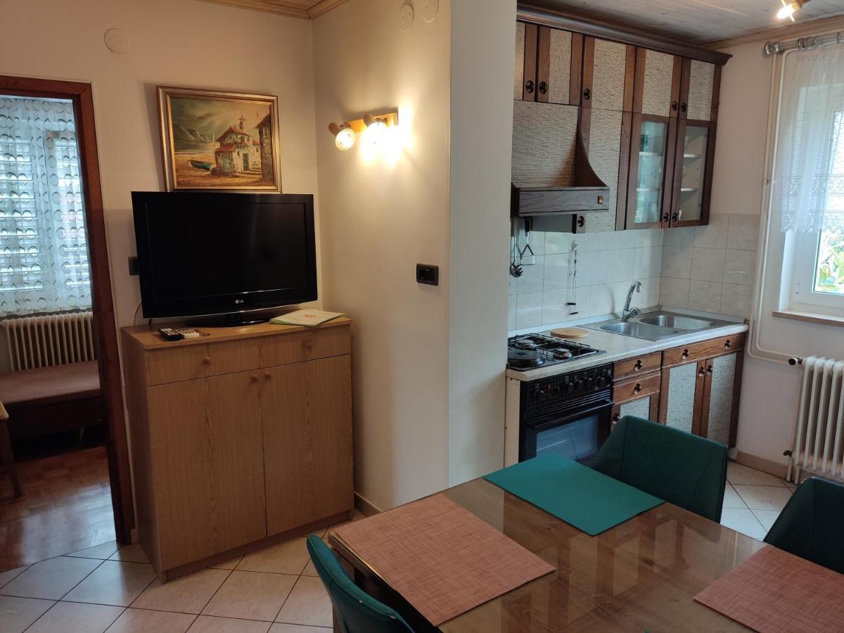 Apartments Samec Изола Экстерьер фото