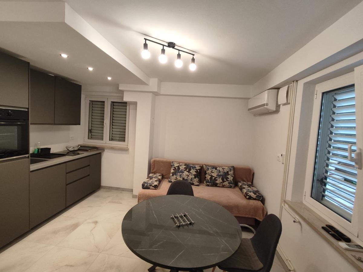 Apartments Samec Изола Экстерьер фото